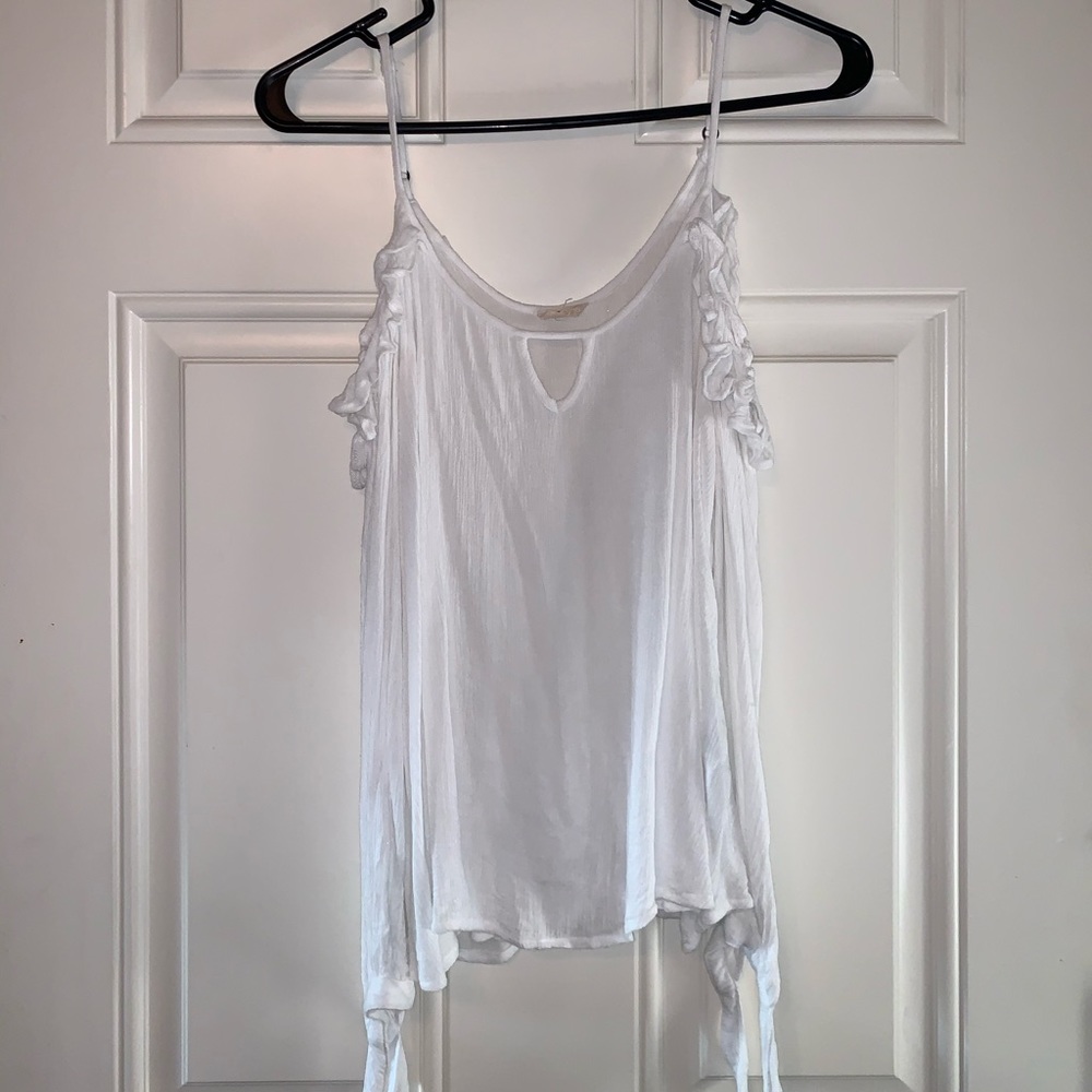 Hollister top